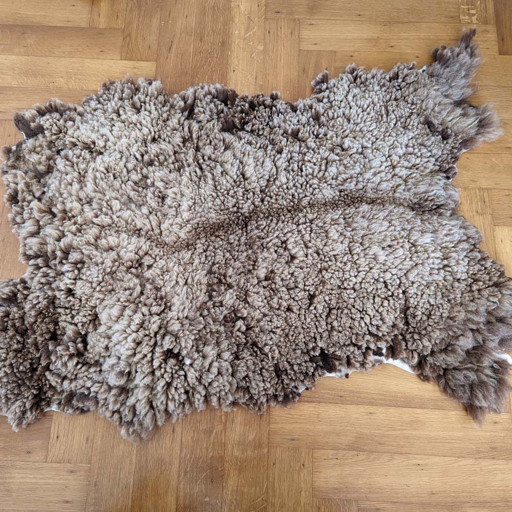 Shetland Moorit Felted Fleece - Image 2